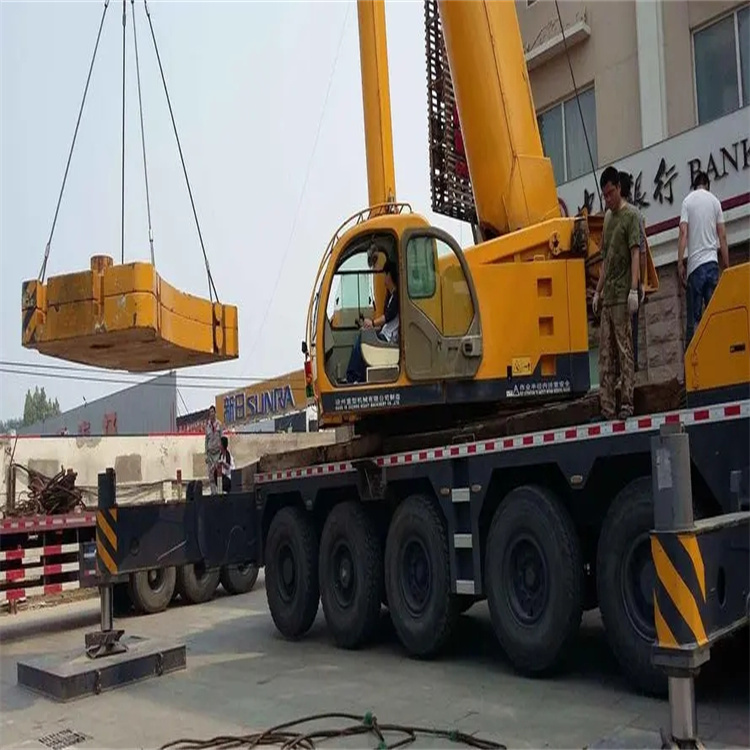 新邵当地吊车出租|机器吊装|75吨|工厂搬迁服务